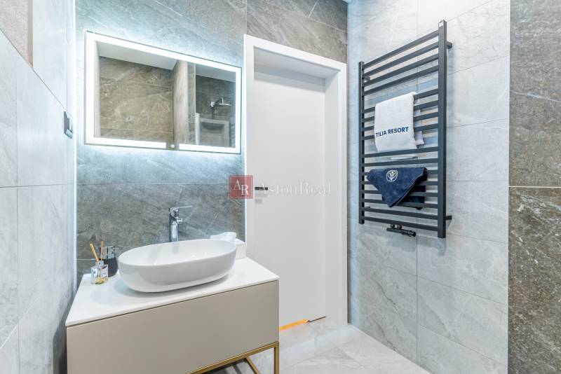 Tilia show room Web-32.jpg