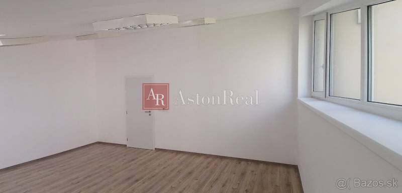 178746109 (333).jpg