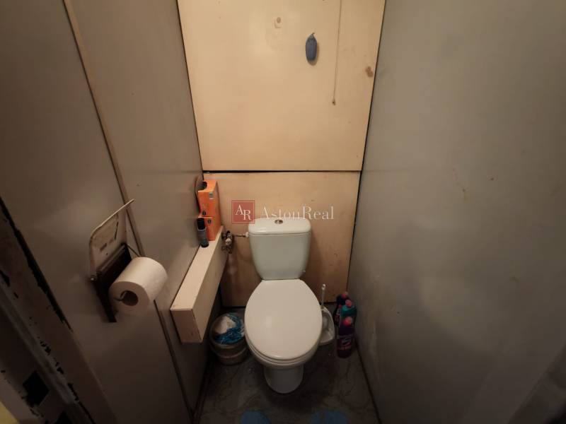 WC.jpg