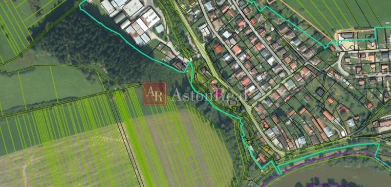 pozemok pôdorys.jpg