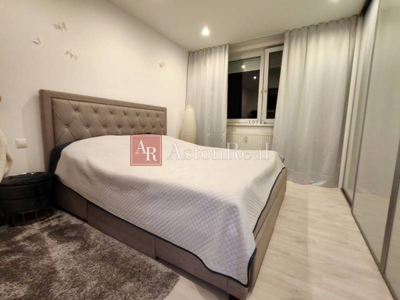 spálňa (pohľad od vstupu).jpg