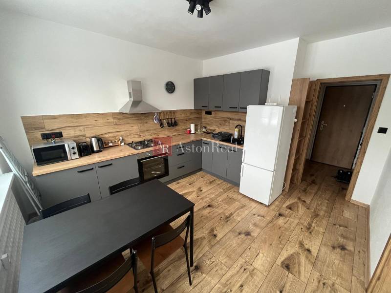 WhatsApp Image 2026-01-09 at 11.12.33 (12).jpeg