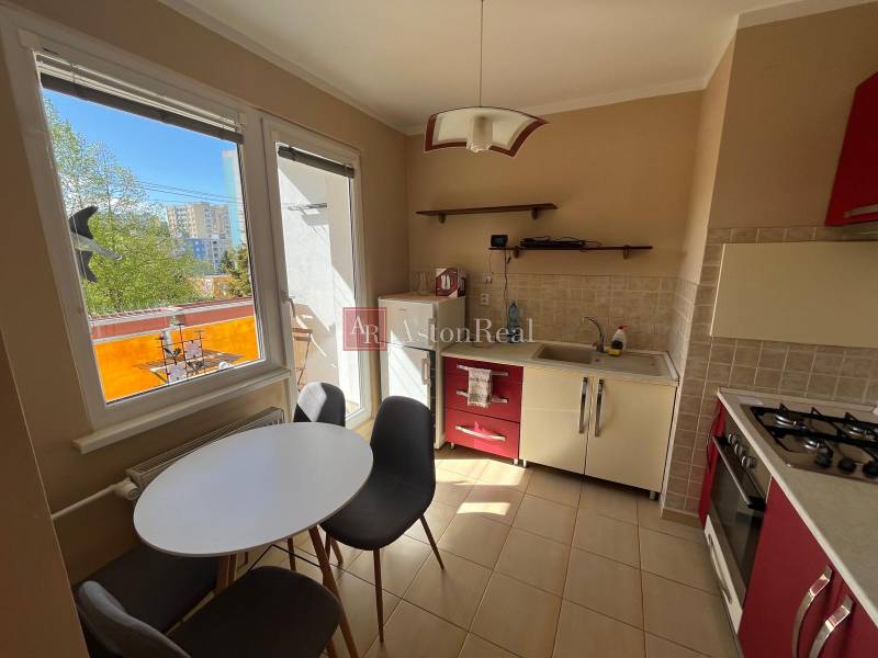 WhatsApp Image 2026-04-23 at 16.15.28 (10).jpeg