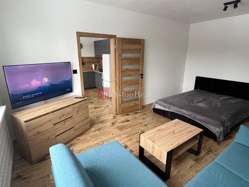 WhatsApp Image 2026-01-09 at 11.12.33 (16).jpeg