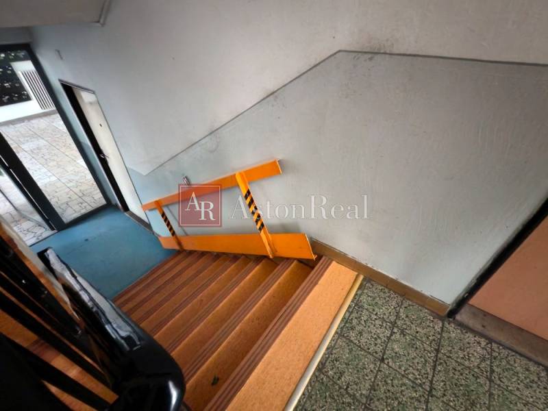 schodisko s rampou.jpg