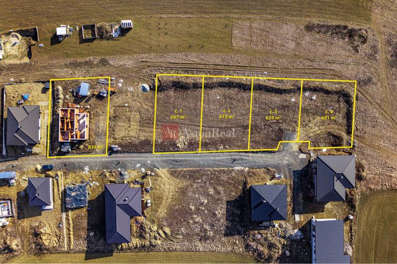 tvarozna-pozemky-9line 1.jpg