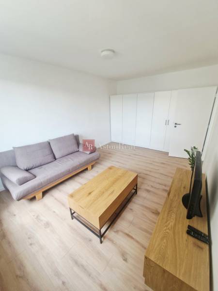 8b4db94c-a0bb-4da6-b3f3-2ddf906ff258.jfif